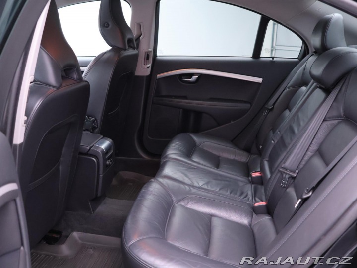 Volvo S80 2,4 D5 158kW DPH Aut. 2012