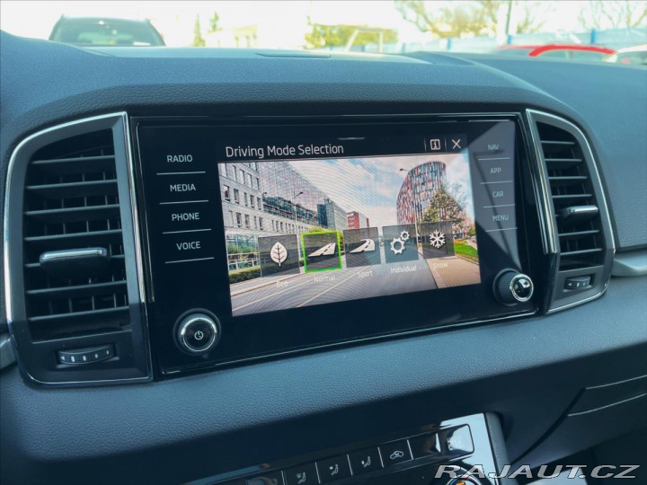 Škoda Karoq 2,0 TDi DSG 4x4 LED*Navi* 2021