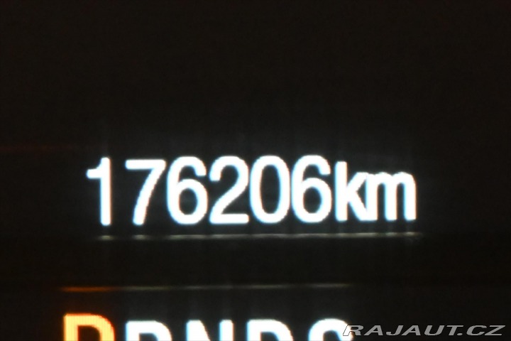 Ford S-MAX 2,0 TDCI 140 kW AT8 Záruk 2019