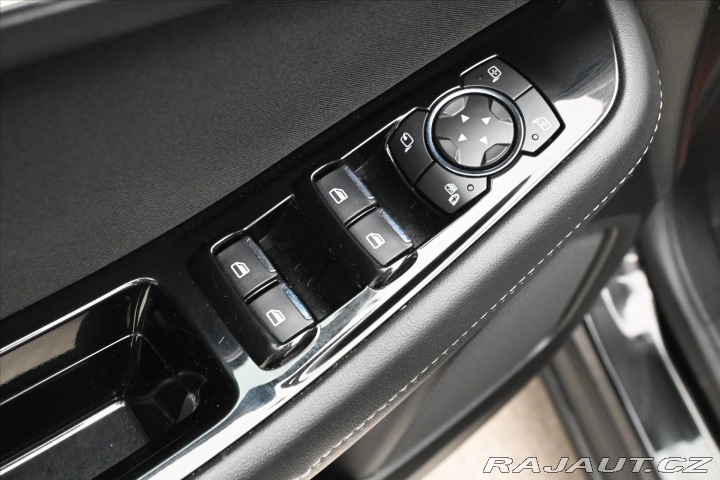 Ford S-MAX 2,0 TDCI 140kW AT8 Záruka 2019