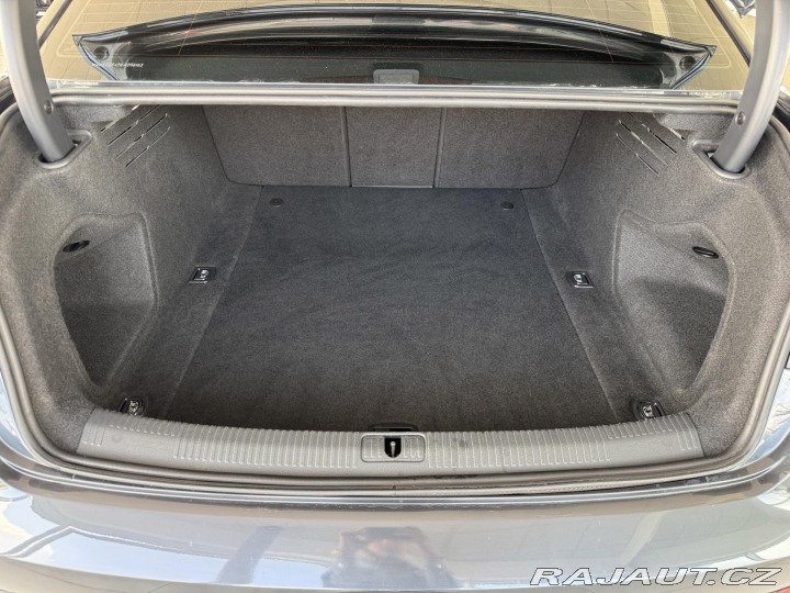 Audi A4 2,0TDI*MatrixLED*Navigace 2017