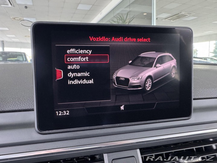 Audi A4 2,0TDI 140kW*Matrix*REZER 2017