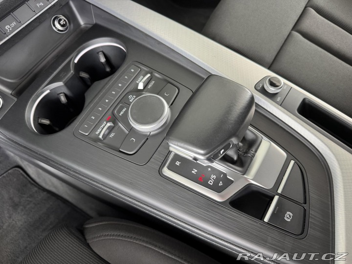 Audi A4 2,0TDI 140kW*MatrixLED*Ta 2017