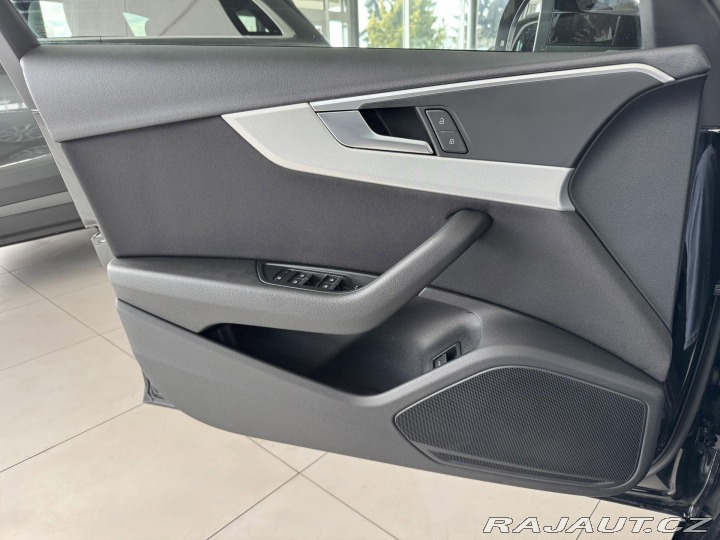 Audi A4 2,0TDI 140kW*MatrixLED*Ta 2017