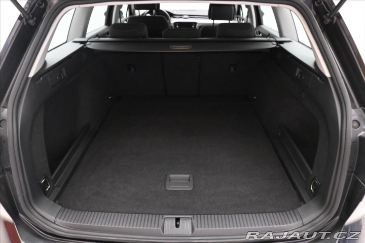 Volkswagen Passat 2,0 TDI 110 kW DSG BUSINE 2022