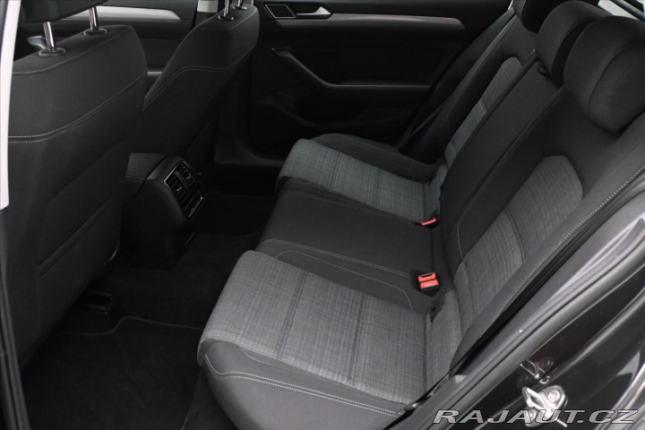 Volkswagen Passat 2,0 TDI 110 kW DSG BUSINE 2022