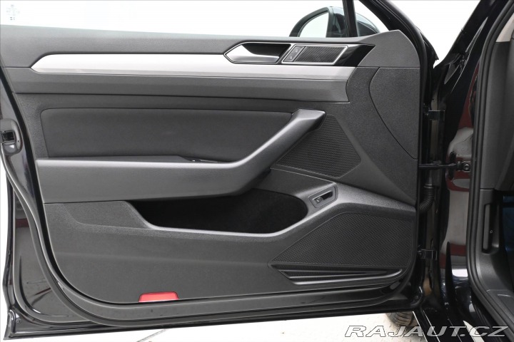 Volkswagen Passat 2,0 TDI 110 KW DSG BUSINE 2023