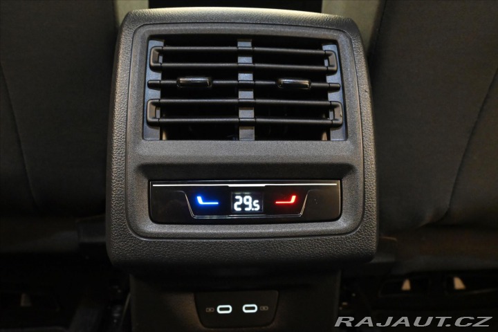 Volkswagen Golf 2,0 TDI 110 KW DSG Life Z 2022