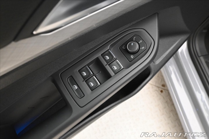 Volkswagen Golf 2,0 TDI 110 KW DSG Life Z 2022