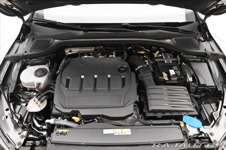 Volkswagen Golf 2,0 TDI 110 KW DSG Life Z 2022