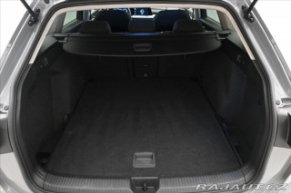 Volkswagen Golf 2,0 TDI 110 KW DSG Life Z 2022