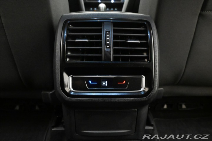 Volkswagen Passat 2,0 TDI 110 kW DSG BUSINE 2022