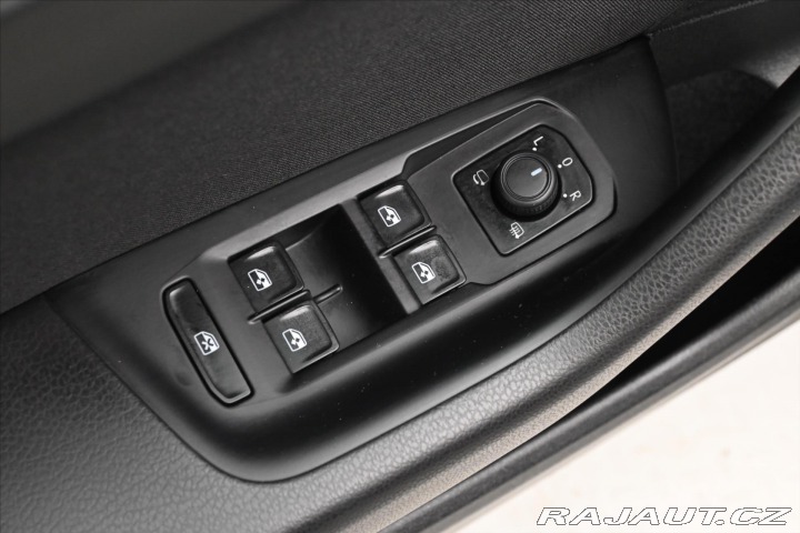 Volkswagen Passat 2,0 TDI 110 kW DSG BUSINE 2022