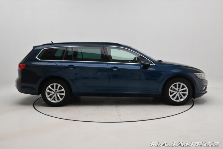Volkswagen Passat 2,0 TDI 110 kW DSG BUSINE 2022