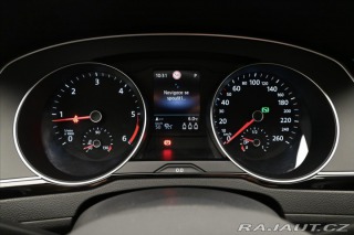 Volkswagen Passat 2,0 TDI 110 kW DSG BUSINE 2022