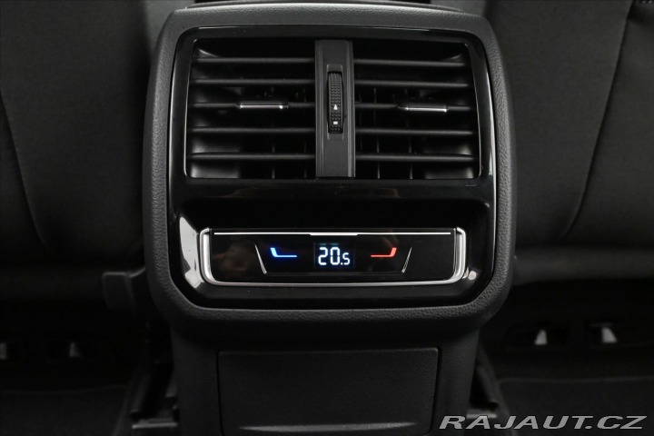 Volkswagen Passat 2,0 TDI 110 KW DSG Busine 2022