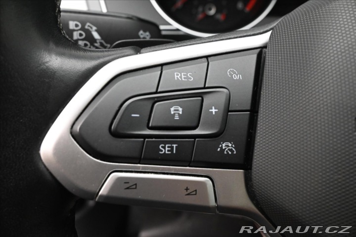 Volkswagen Passat 2,0 TDI 110 KW DSG Busine 2022