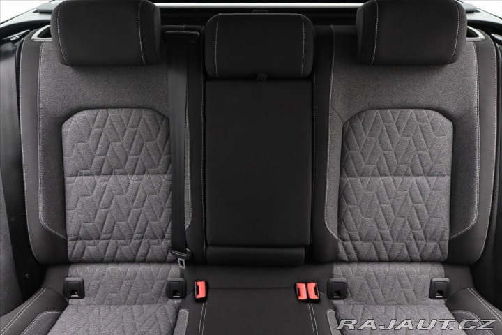 Volkswagen Passat 2,0 TDI 110 KW DSG Busine 2022