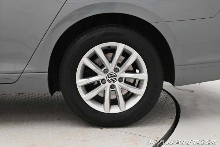 Volkswagen Passat 2,0 TDI 110 KW DSG Busine 2022