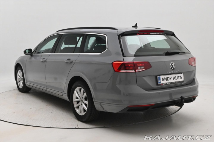 Volkswagen Passat 2,0 TDI 110 KW DSG Busine 2022