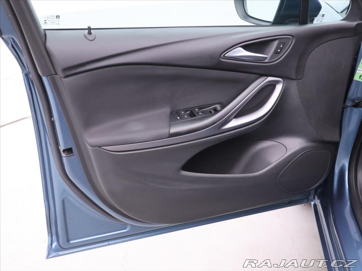 Opel Astra 1,0 T 77kW CZ Klima Serv. 2016