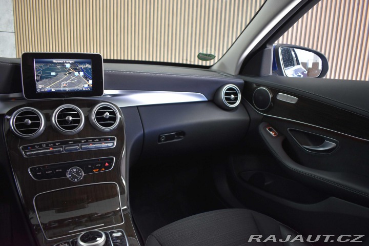 Mercedes-Benz C C 250d 4MATIC AMG*TAŽNÉ*Č 2017