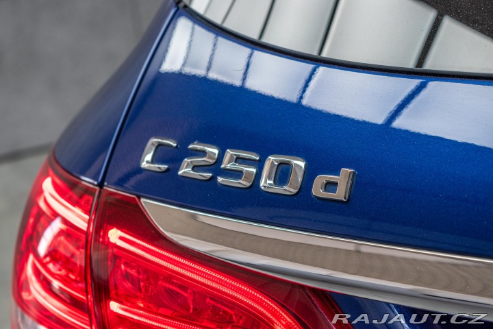 Mercedes-Benz C C 250d 4MATIC AMG*TAŽNÉ*Č 2017