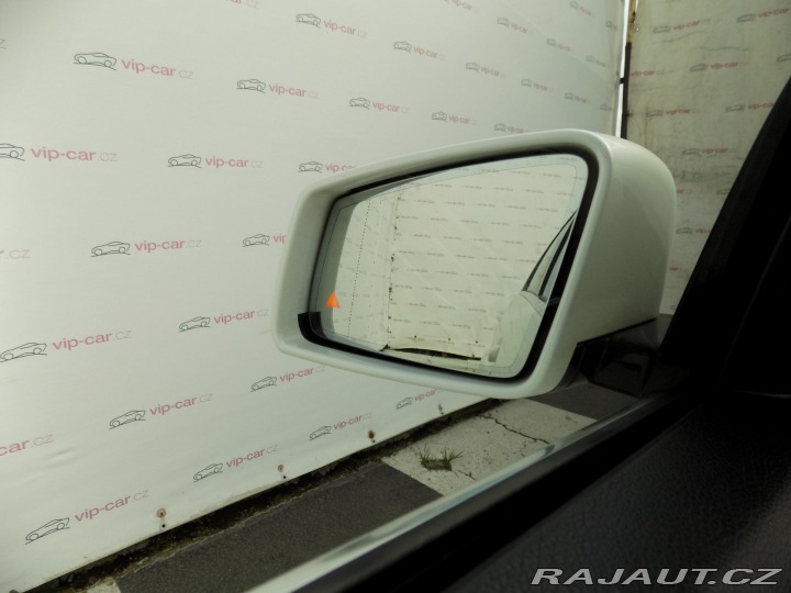 Mercedes-Benz E 220d/Full-LED/NAVI/ 2014