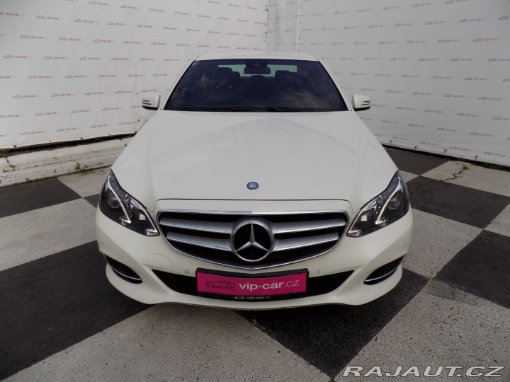 Mercedes-Benz E 220d/Full-LED/NAVI/ 2014