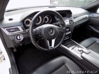 Mercedes-Benz E 220d/Full-LED/NAVI/ 2014
