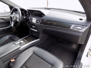 Mercedes-Benz E 220d/Full-LED/NAVI/ 2014