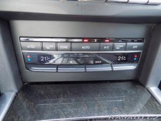 Mercedes-Benz E 220d/Full-LED/NAVI/ 2014