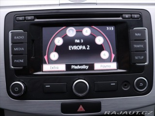 Volkswagen Passat 2,0 TDI 130kW DSG CZ R-Li 2014