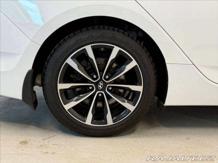 Hyundai i40 1,7 CRDI EXPERIENCE 2015