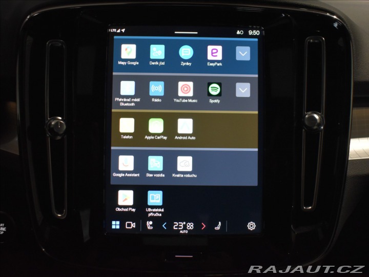 Volvo XC40 2,0 B4 AWD PLUS Bezklíč,H 2023