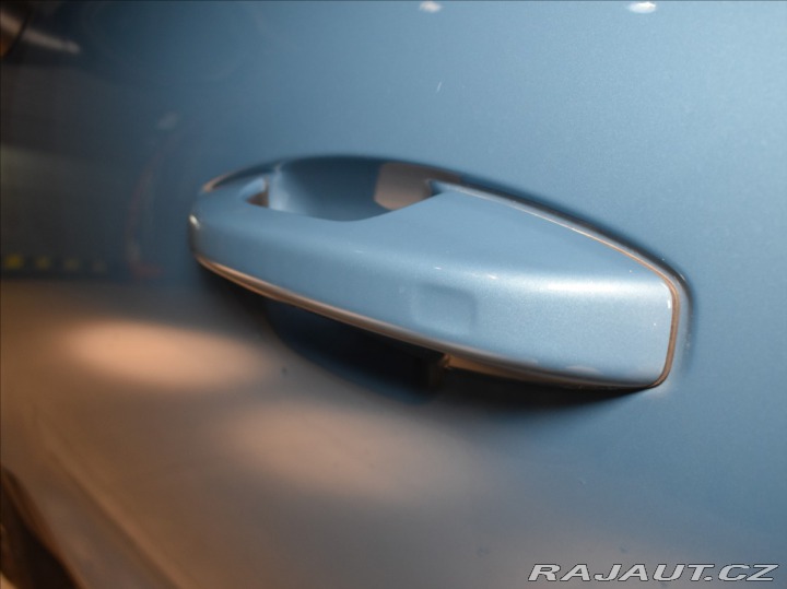 Volvo XC40 2,0 B4 AWD PLUS Bezklíč,H 2023