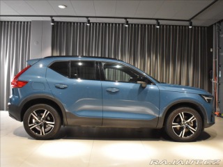 Volvo XC40 2,0 B4 AWD PLUS Bezklíč,H 2023