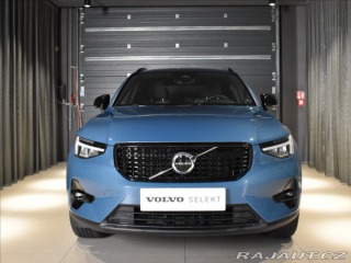 Volvo XC40 2,0 B4 AWD PLUS Bezklíč,H 2023
