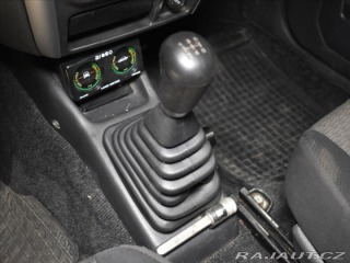 Suzuki Jimny 1,3 4X4, tažné 2005