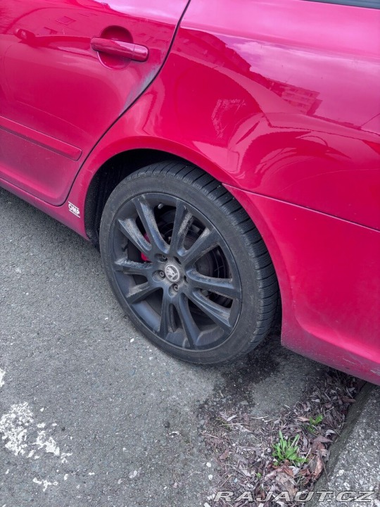 Škoda Octavia 2,0   2 RS kombi 2006