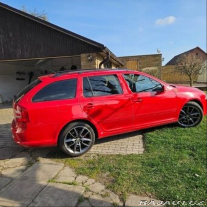 Škoda Octavia 2,0   2 RS kombi 2006