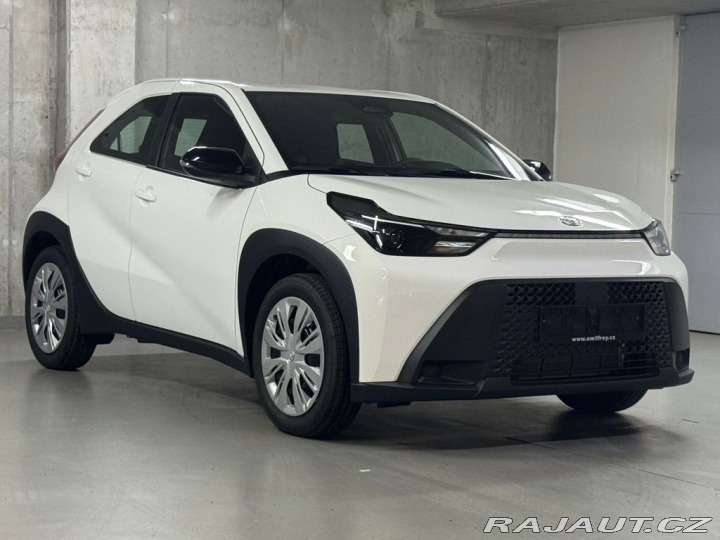 Toyota Aygo 1.5, HEV, Active 2026