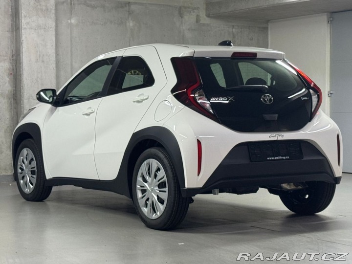 Toyota Aygo 1.5, HEV, Active 2026