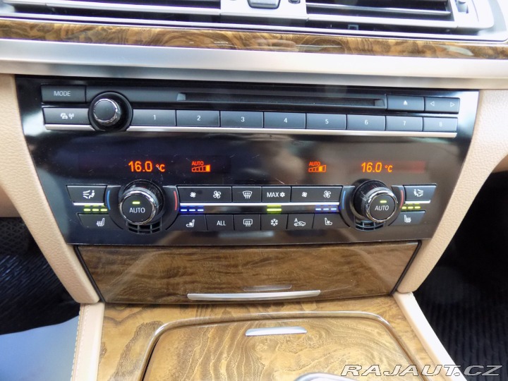 BMW 7 740d/Long/xDrive/NAVI/LED 2012