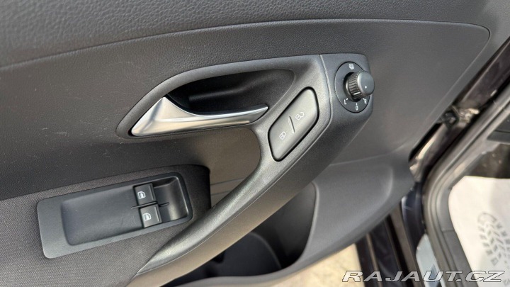 Volkswagen Polo 1.2TSi 66kW REZERVOVANO 2014