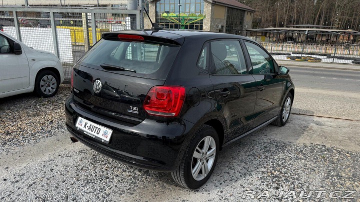 Volkswagen Polo 1.2TSi 66kW *ALU*PDC*Navi 2014