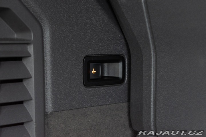 Volkswagen Multivan 2.0 TDI EDITION*TAŽNÉ*DPH 2023