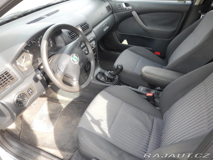 Škoda Octavia 1.6 i 75 kw 2001