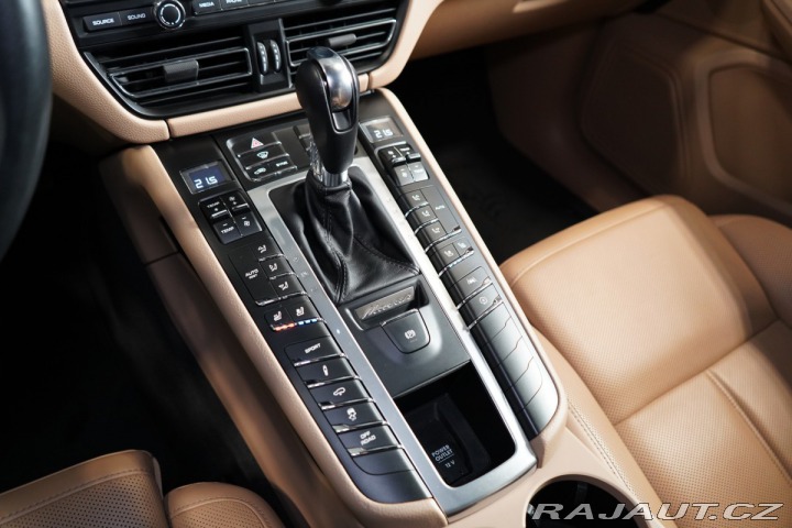 Porsche Macan VZDUCH*LED*360*KARBON*CZ 2019