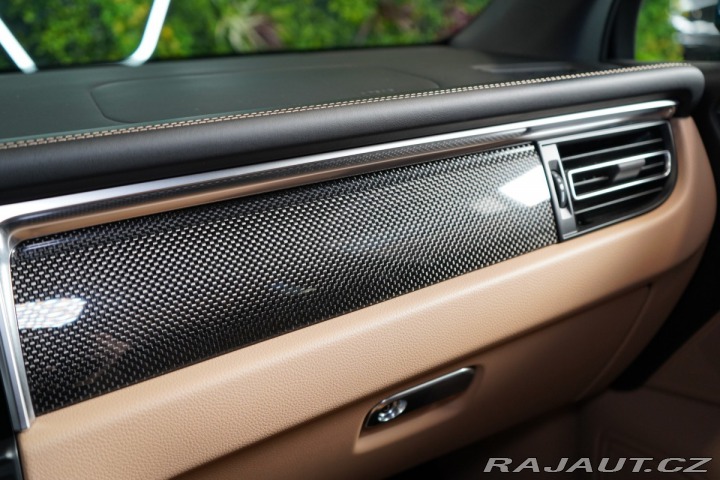 Porsche Macan VZDUCH*LED*360*KARBON*CZ 2019